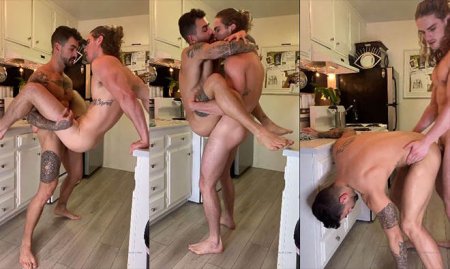Fucking in The Kitchen – Leo and Max