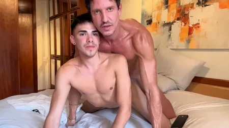 Nacho Newson fucked by Mike Dhalsin